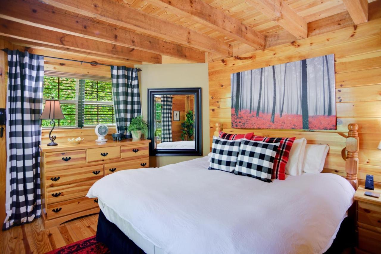 Tree Top Lodge - Gorgeous Lake Cabin With Hot Tub & Magnificent Views Of Forests And Mountains! Cabin Butler Exterior foto